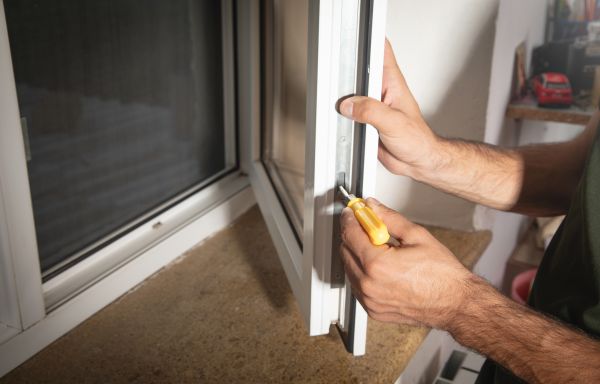Cost of Dual Pane Window Repair in Charleston
