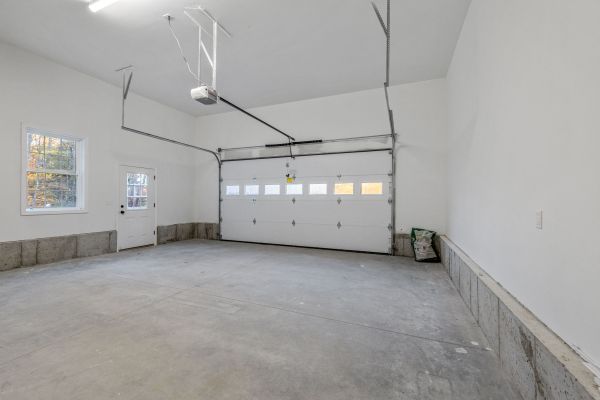 Cost of Garage Window Repair in Charleston
